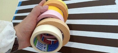 How to peel off double-sided tape