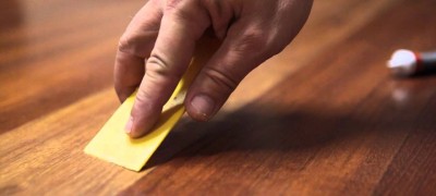 How to repair laminate flooring from scuffs, scratches or chips