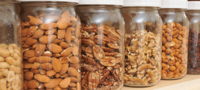 How to properly store nuts at home