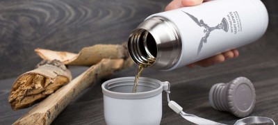 How and how can you clean a thermos from tea plaque