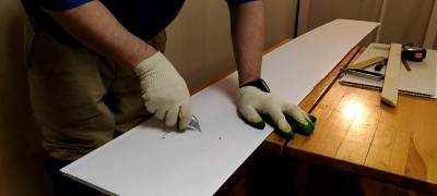 How to cut a plastic panel at home