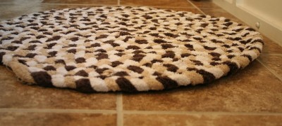 Making a rug out of towels