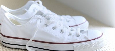 How to bleach white sneakers at home