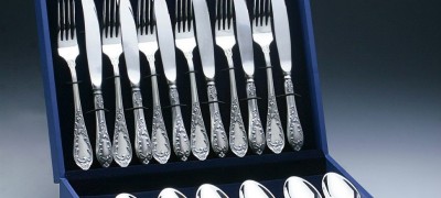 Cleaning cutlery