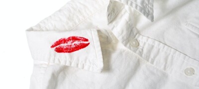 Lipstick stain - how to remove from clothes