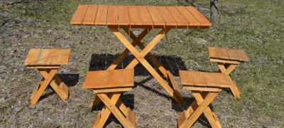 Homemade folding picnic table