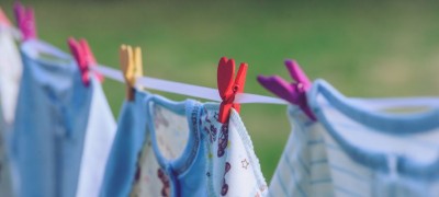 How to quickly dry clothes at home