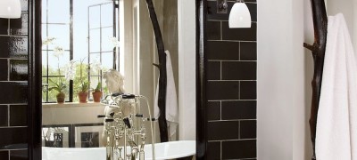 Large mirror above the bathroom - what you need, how to choose and install