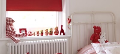 Selection and installation of roller blinds in the children's room