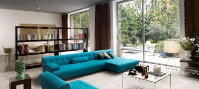 Description and combination of turquoise sofa