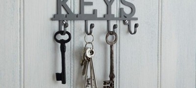 Making a wall key holder with your own hands