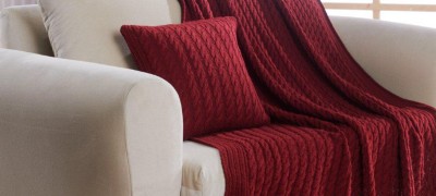 Crochet sofa and armchair cover