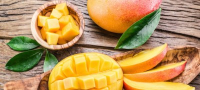 Methods for peeling and slicing a mango