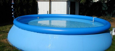 How to quickly find and seal a hole in the pool