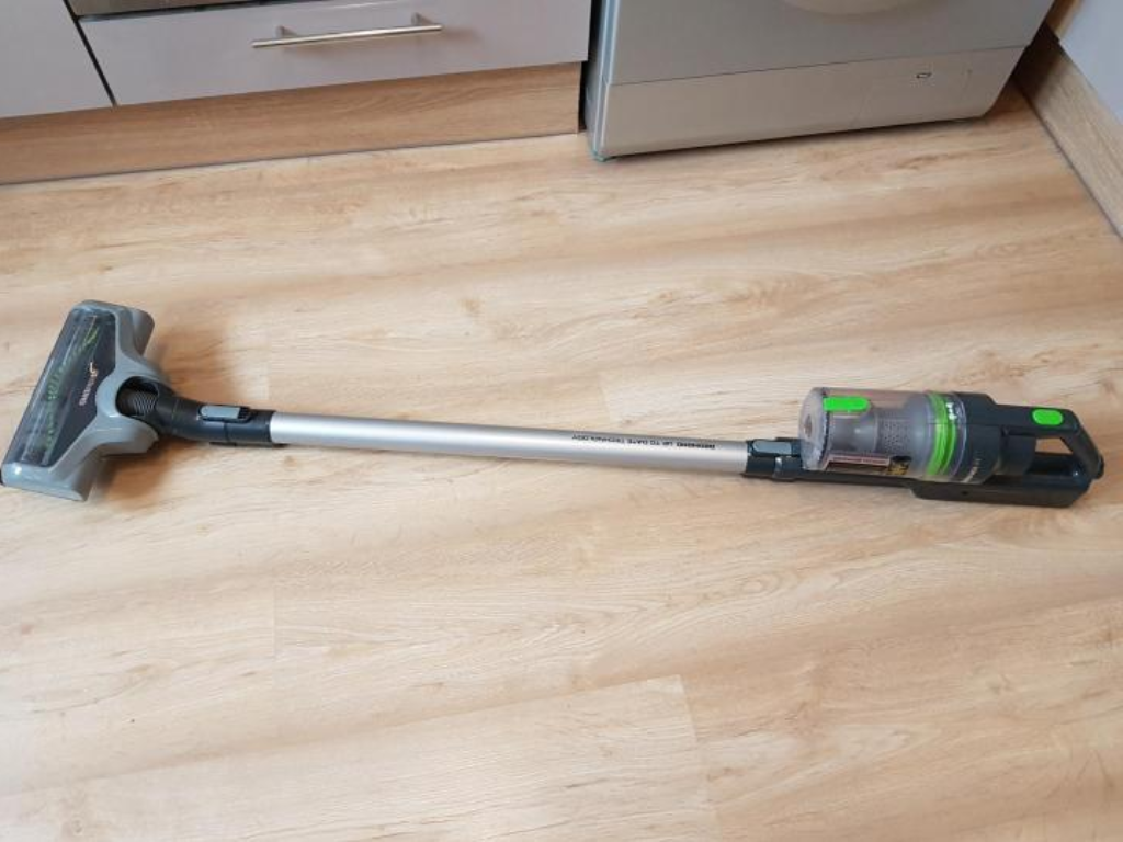 cordless vacuum cleaner REDMOND RV-UR355