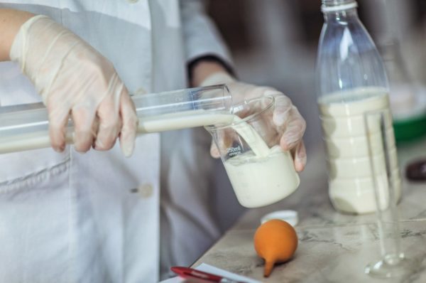 Rezultat će biti i odvraćanje i ubojito sredstvo koje će dugo tjerati opasne insekte iz stambenog područja.