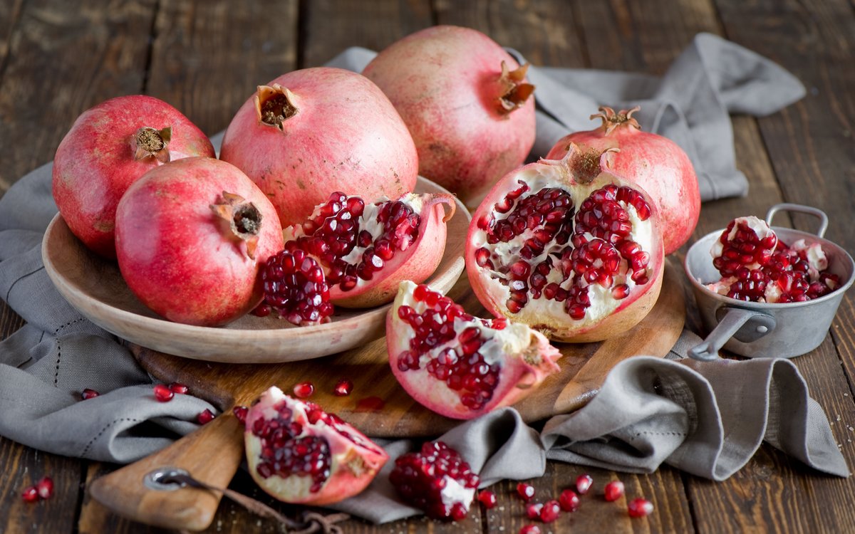 pomegranates photo