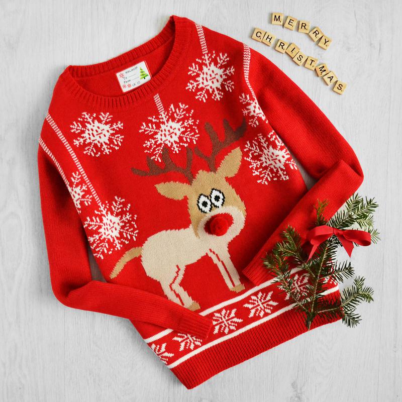 Sweater with Christmas print