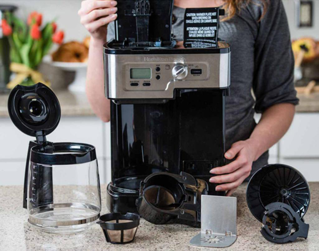 cleaning the coffee machine