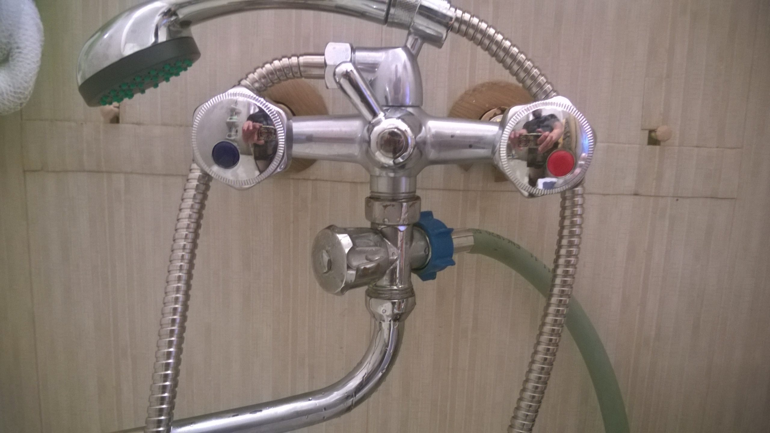 connecting the washing machine to the mixer