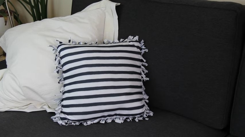 pillow from t-shirt