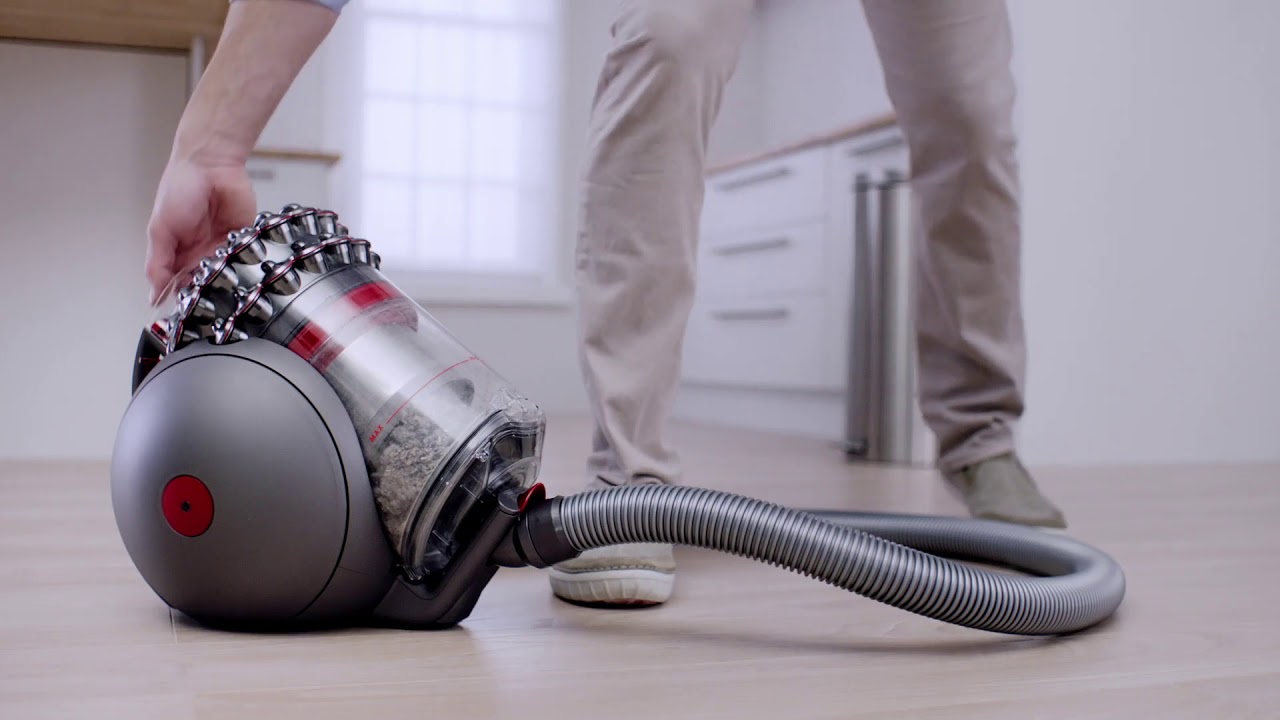 vacuum cleaner Dyson Cinetic big Ball photo