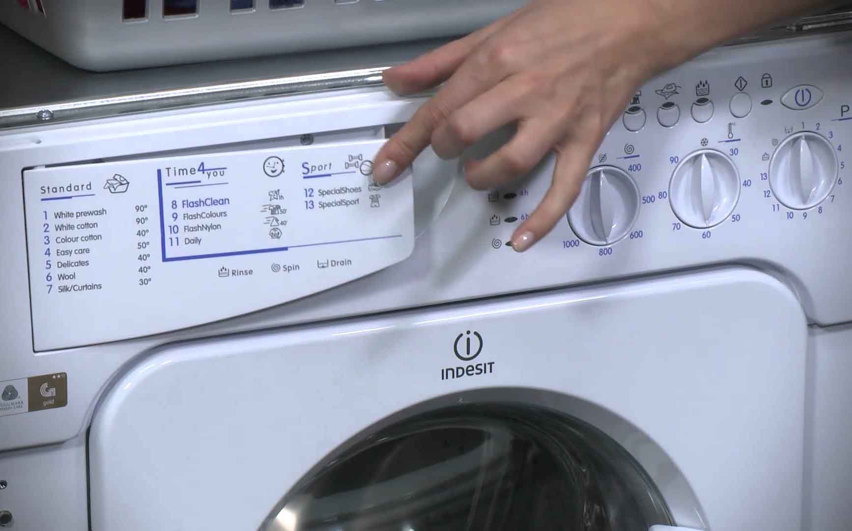 ремонт на пералнята indesit