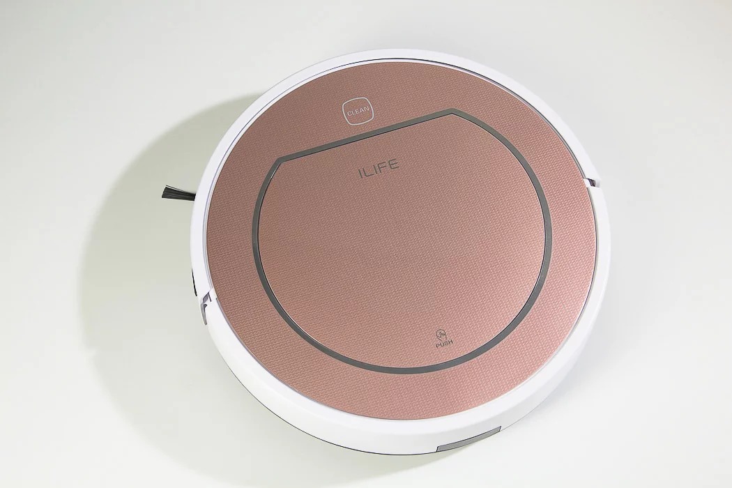 robot vacuum cleaner iLife V7s Plus