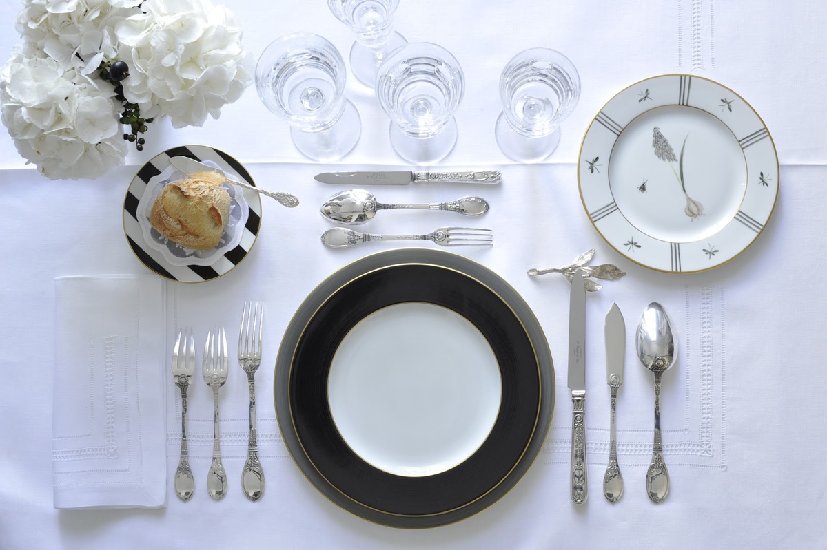 table setting photo