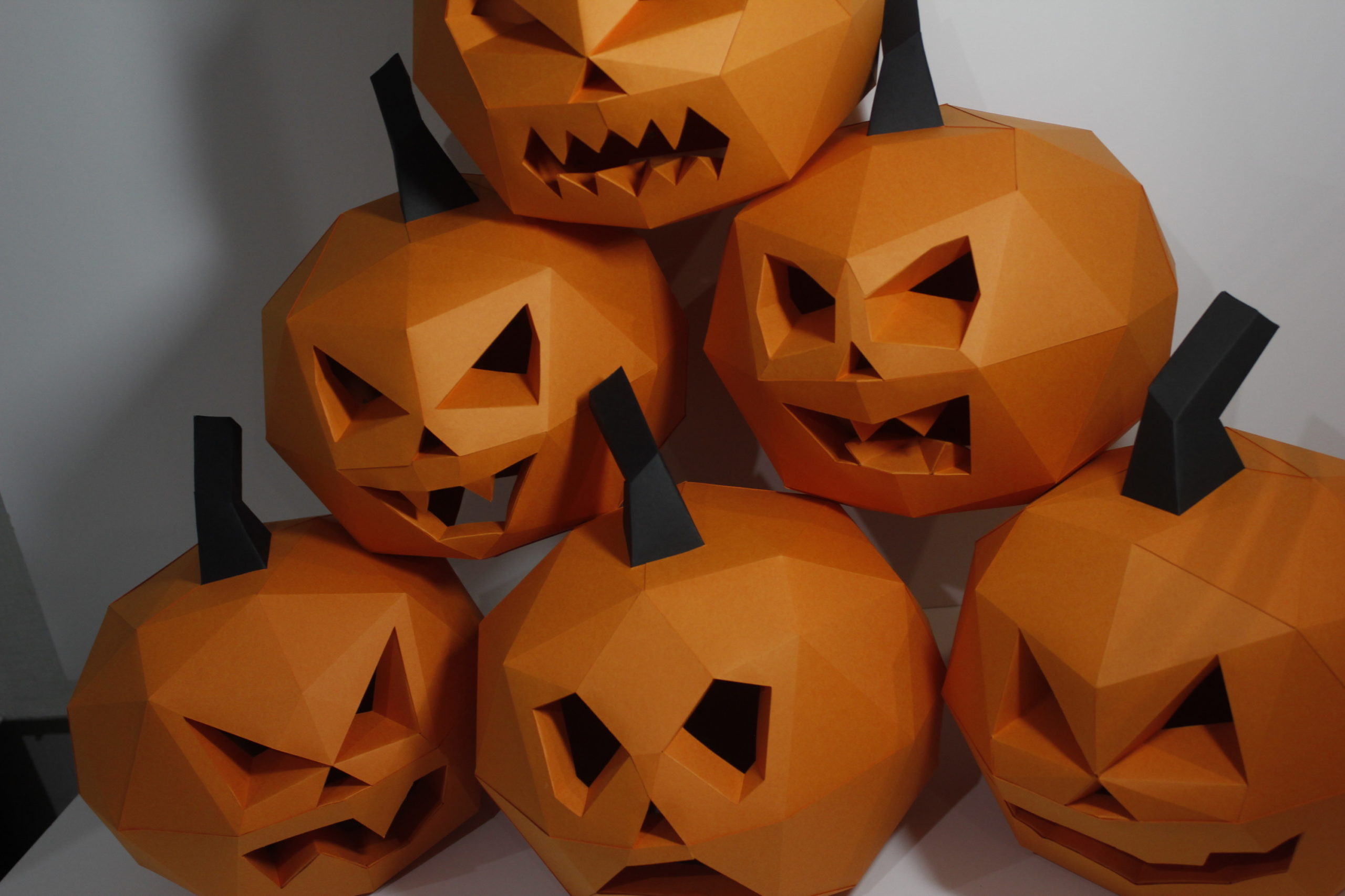 halloween paper pumpkin