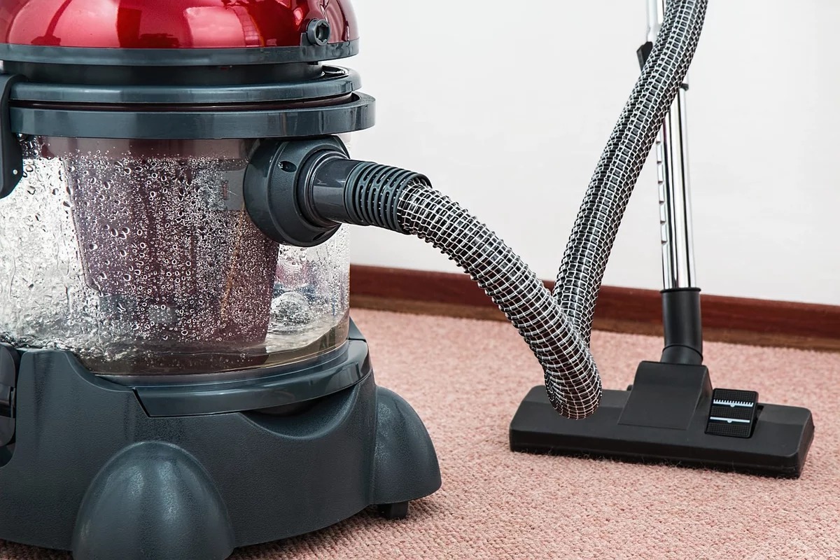 water vacuum cleaner