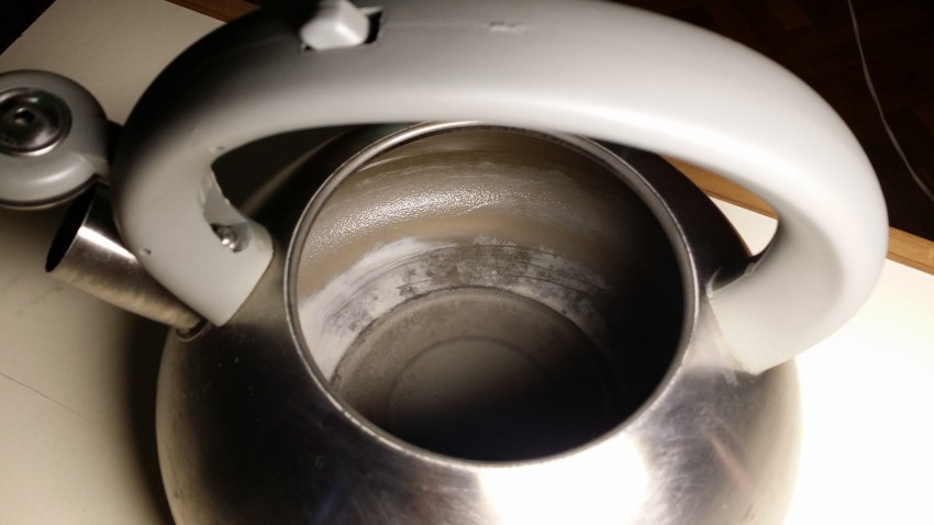 kettle with limescale photo