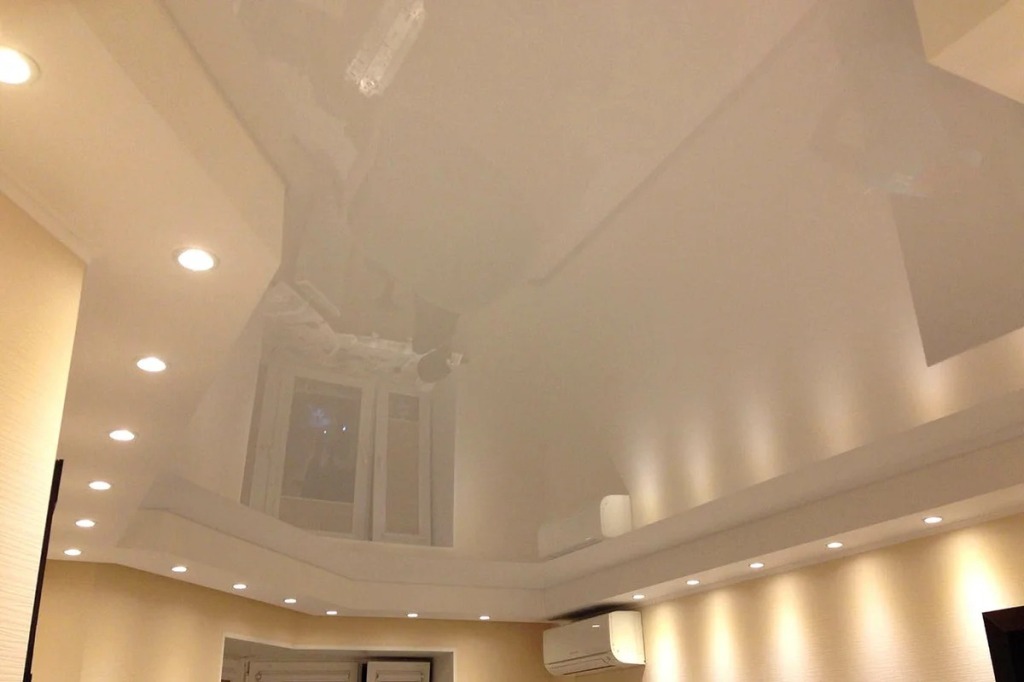 glossy stretch ceiling