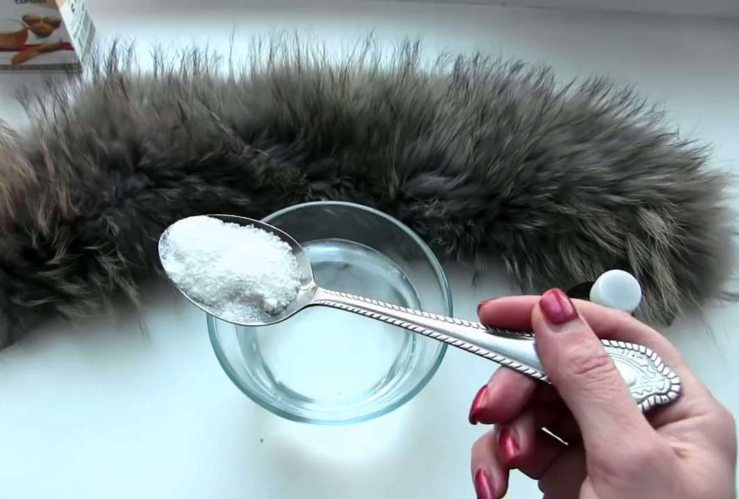 DIY fur collar cleaning