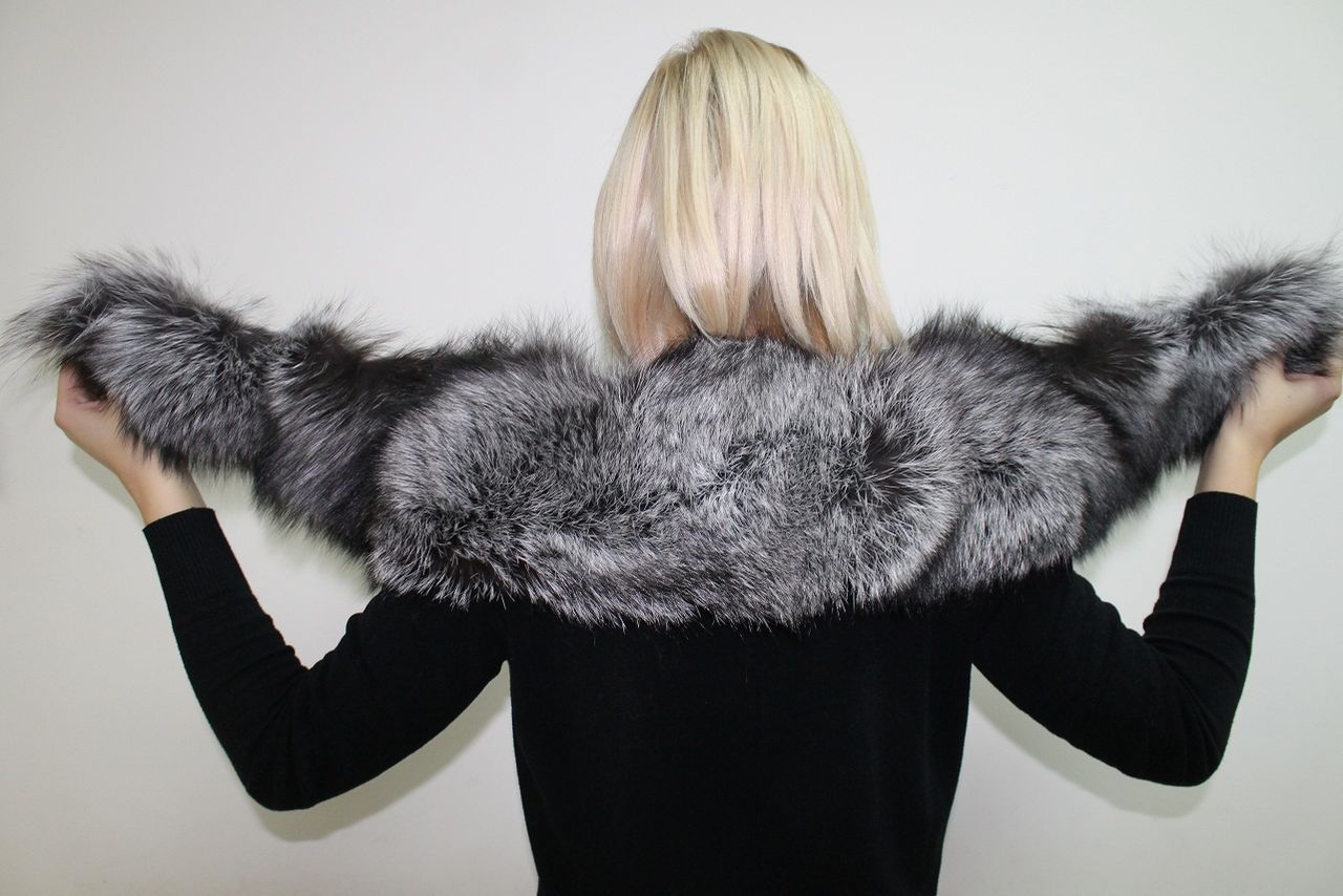 how to clean a fur collar