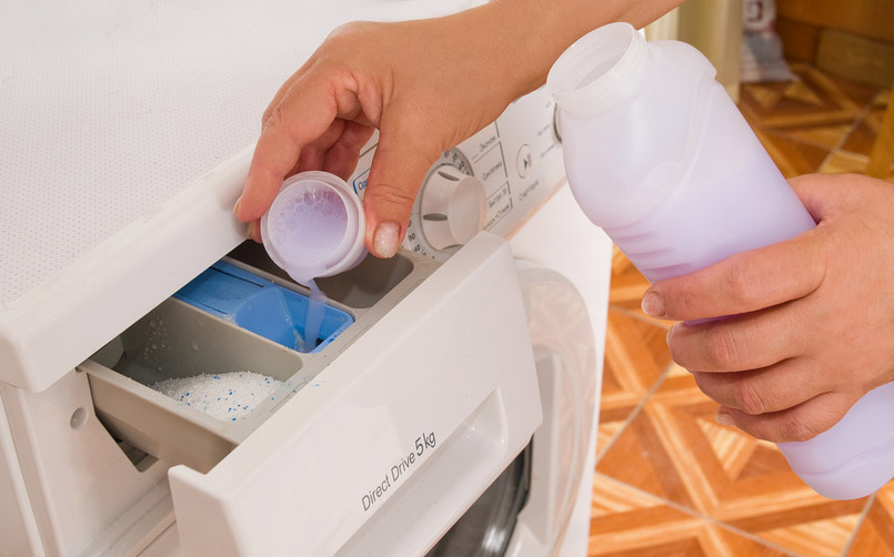 how to pour gel into a machine