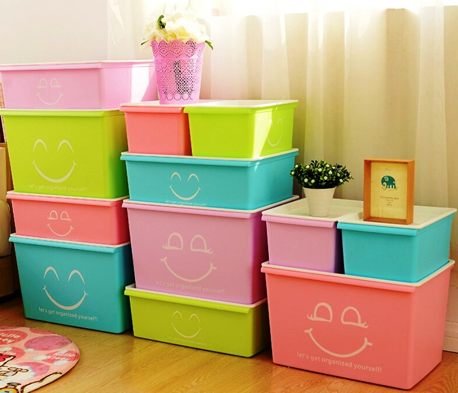 plastic containers