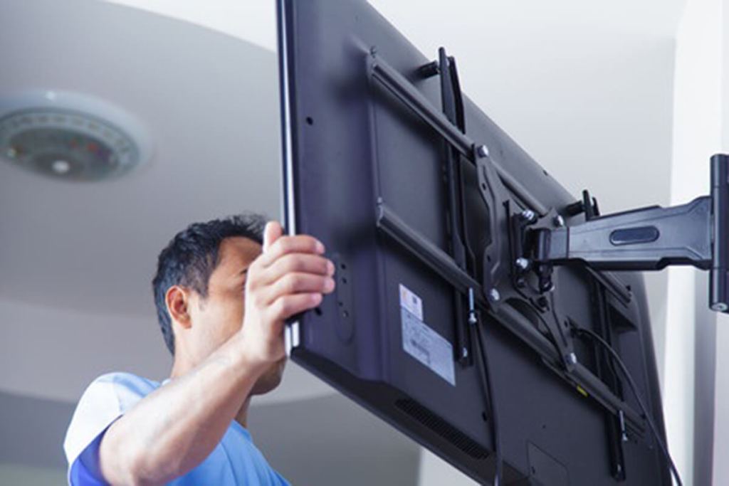 at what height to hang the TV photo