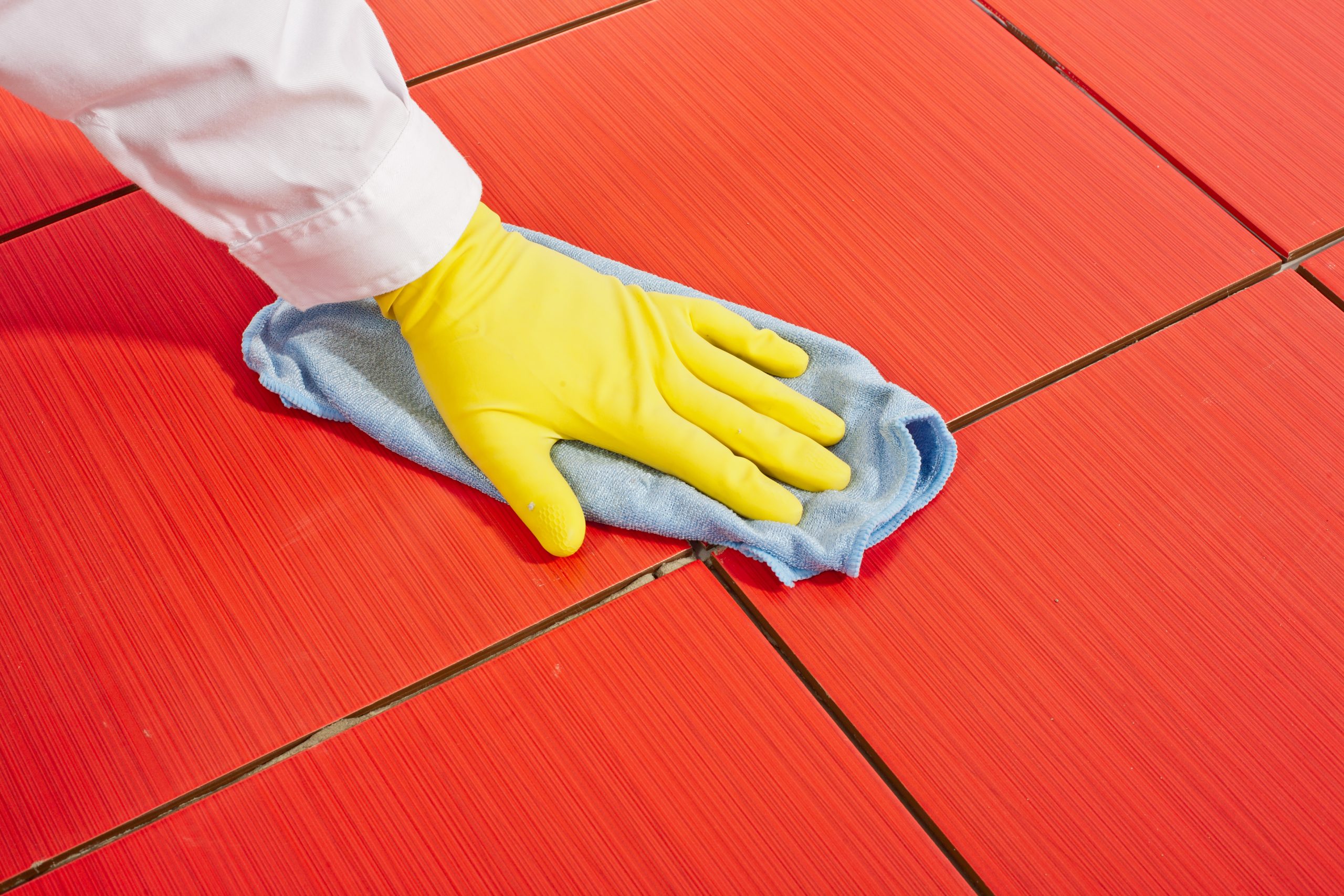 cleaning tiles from paint