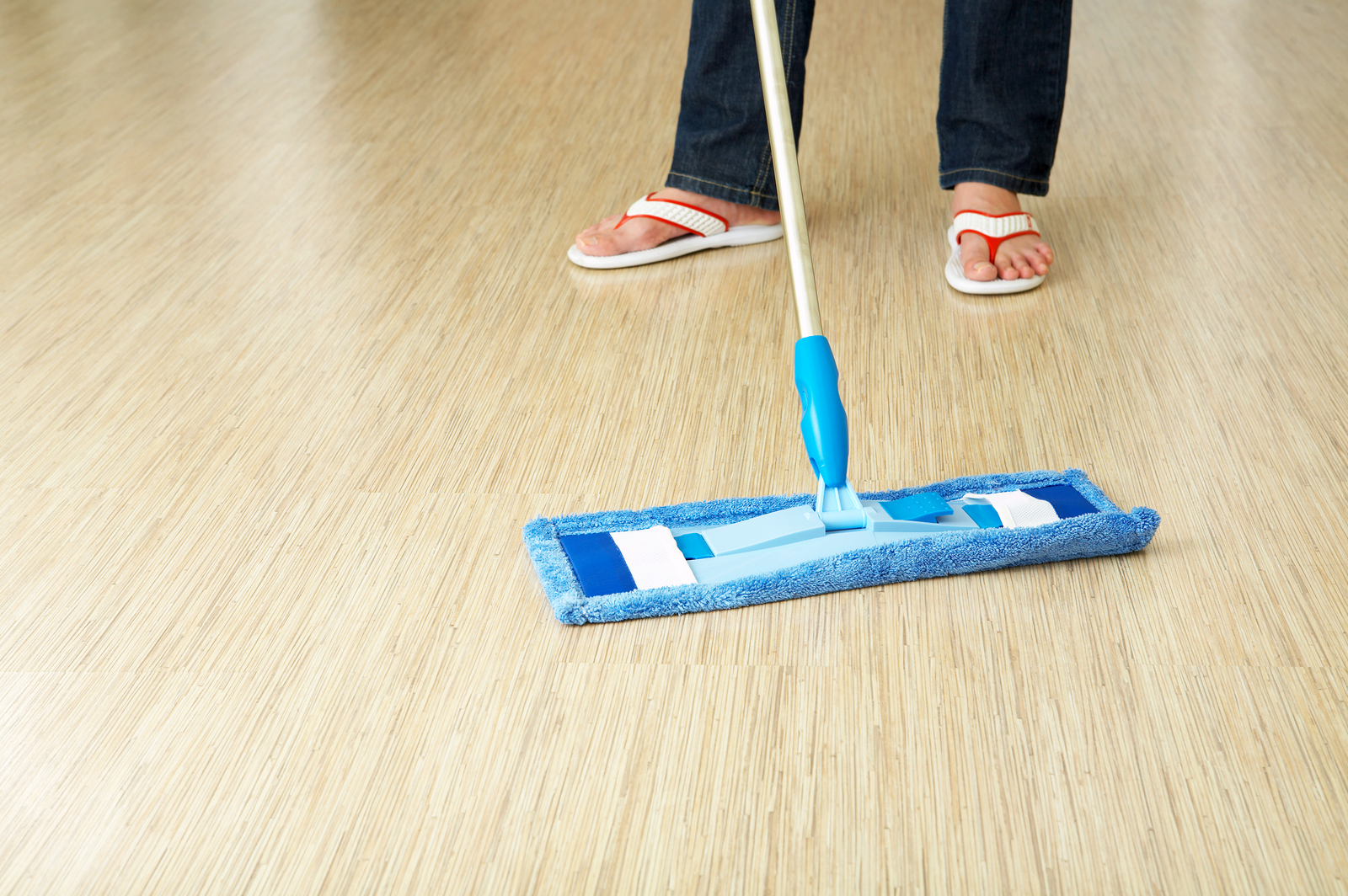 washing linoleum