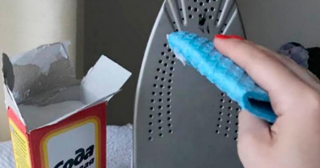 cleaning the iron with soda