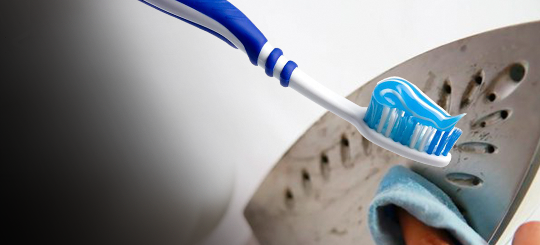 cleaning the iron with toothpaste