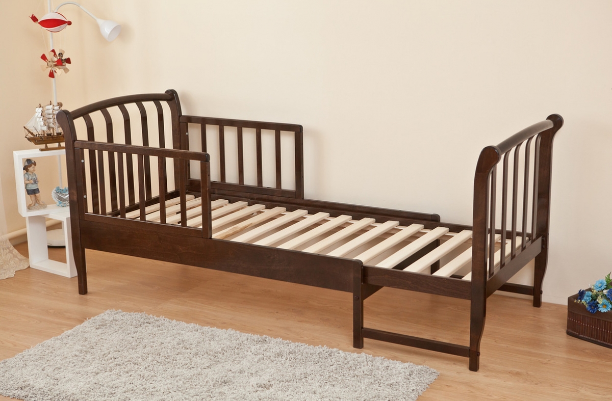 cot with slats