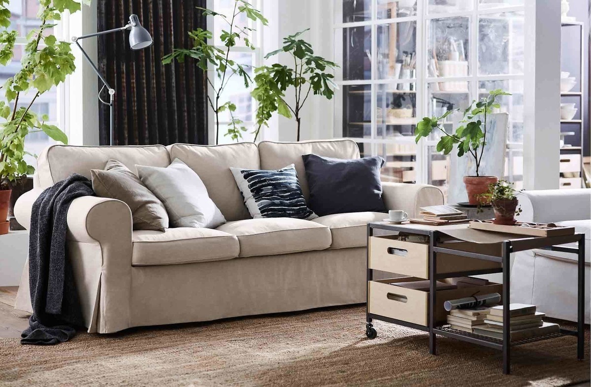 sofa IKEA photo