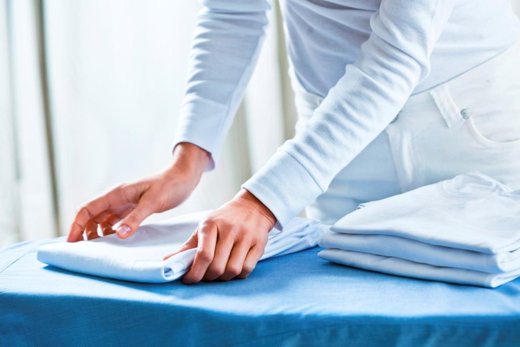 ironing bed linen