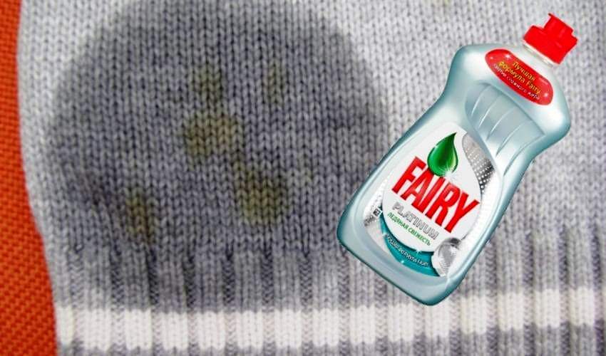 how to remove greasy stains from clothes