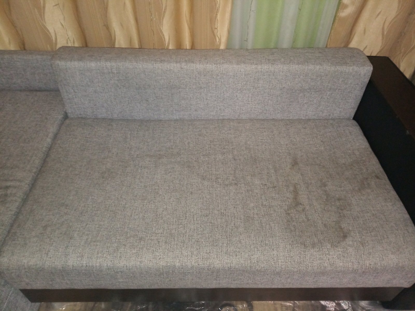 how to clean a sofa from stains