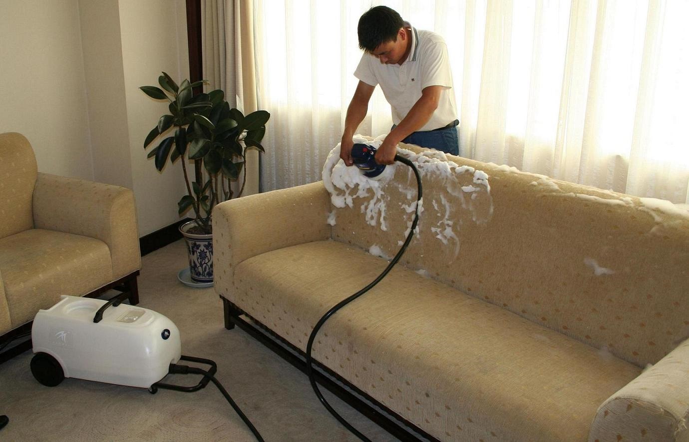 how to clean a sofa with a vacuum cleaner