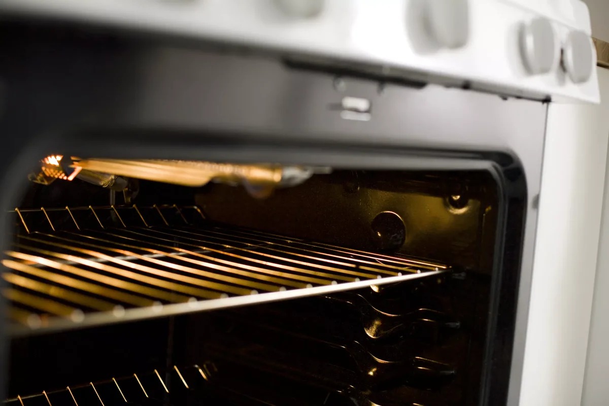 how to dry clothes in the oven photo