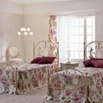 wrought iron bed types of decor